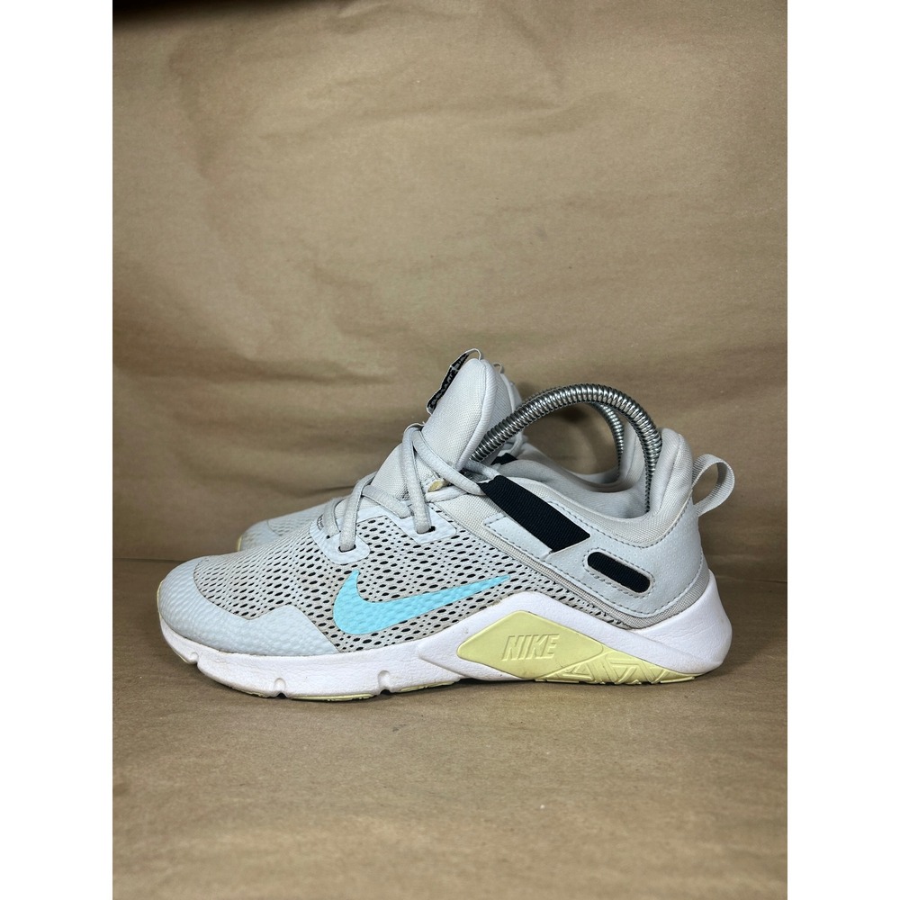 Nike Legend Essential 2 Training Shoes Women 7 Grey Blue CD0212-006 Mesh Low Top